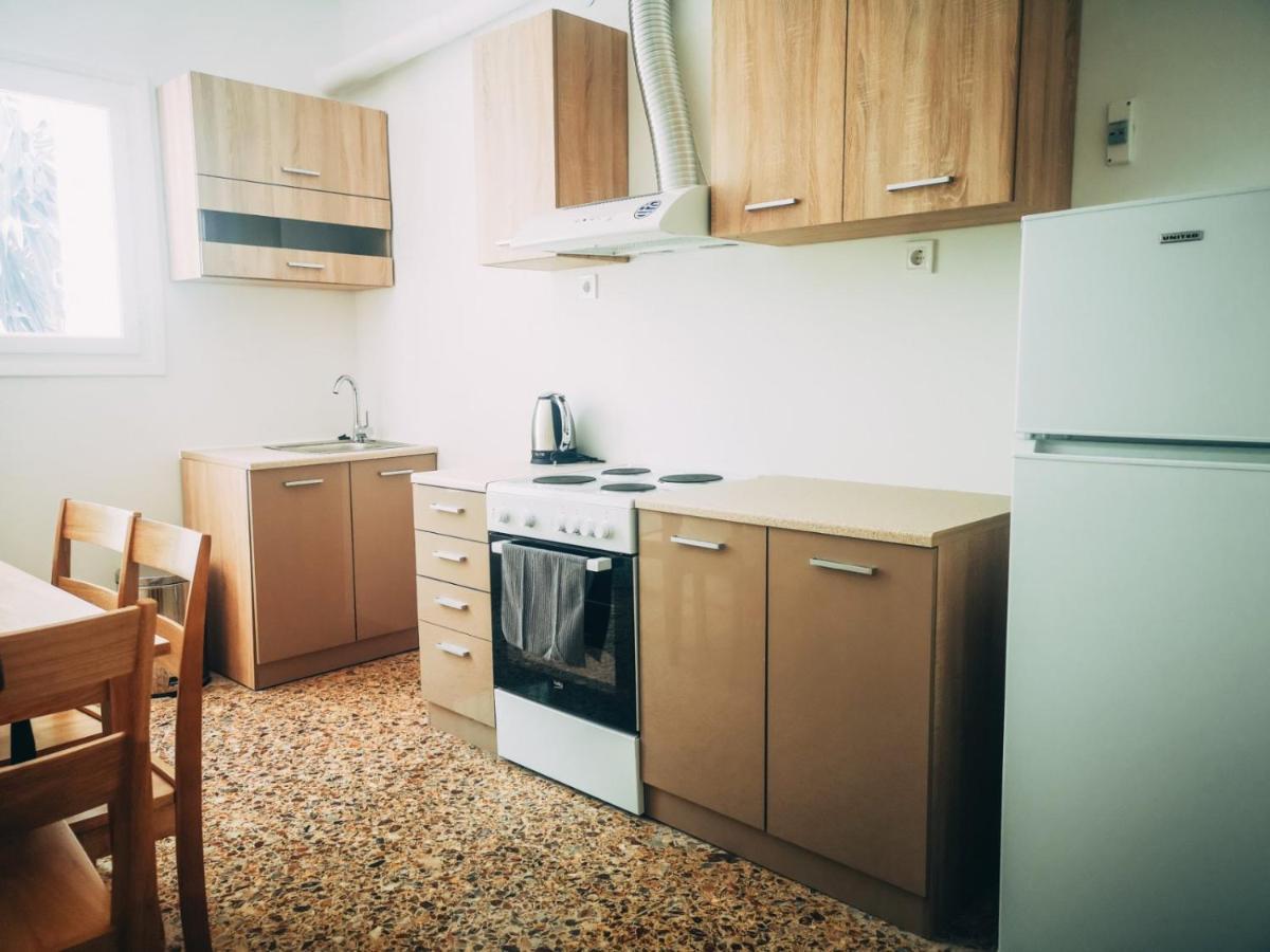 Explore Greece From Colorful City Centre Apartment Халкида Экстерьер фото