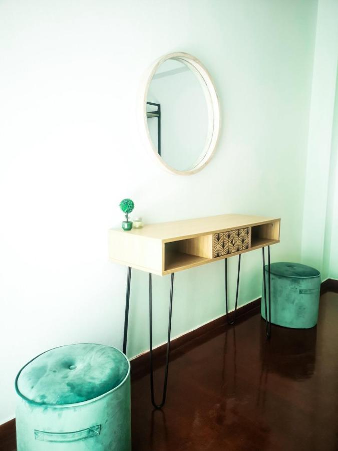 Explore Greece From Colorful City Centre Apartment Халкида Экстерьер фото