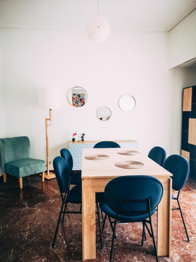 Explore Greece From Colorful City Centre Apartment Халкида Экстерьер фото